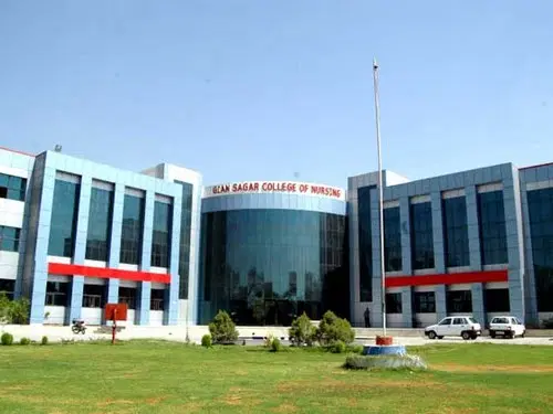 gian-sagar-college-of-nursing_001.jpg
