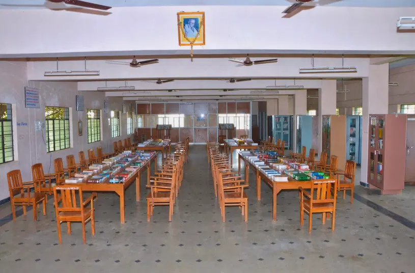 hurakadli-ajja-law-college_001.png