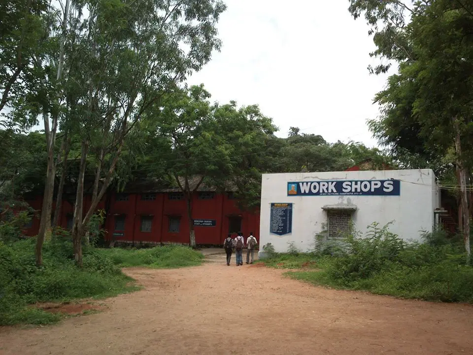 jn-government-polytechnic-ramanthapur_001.jpg