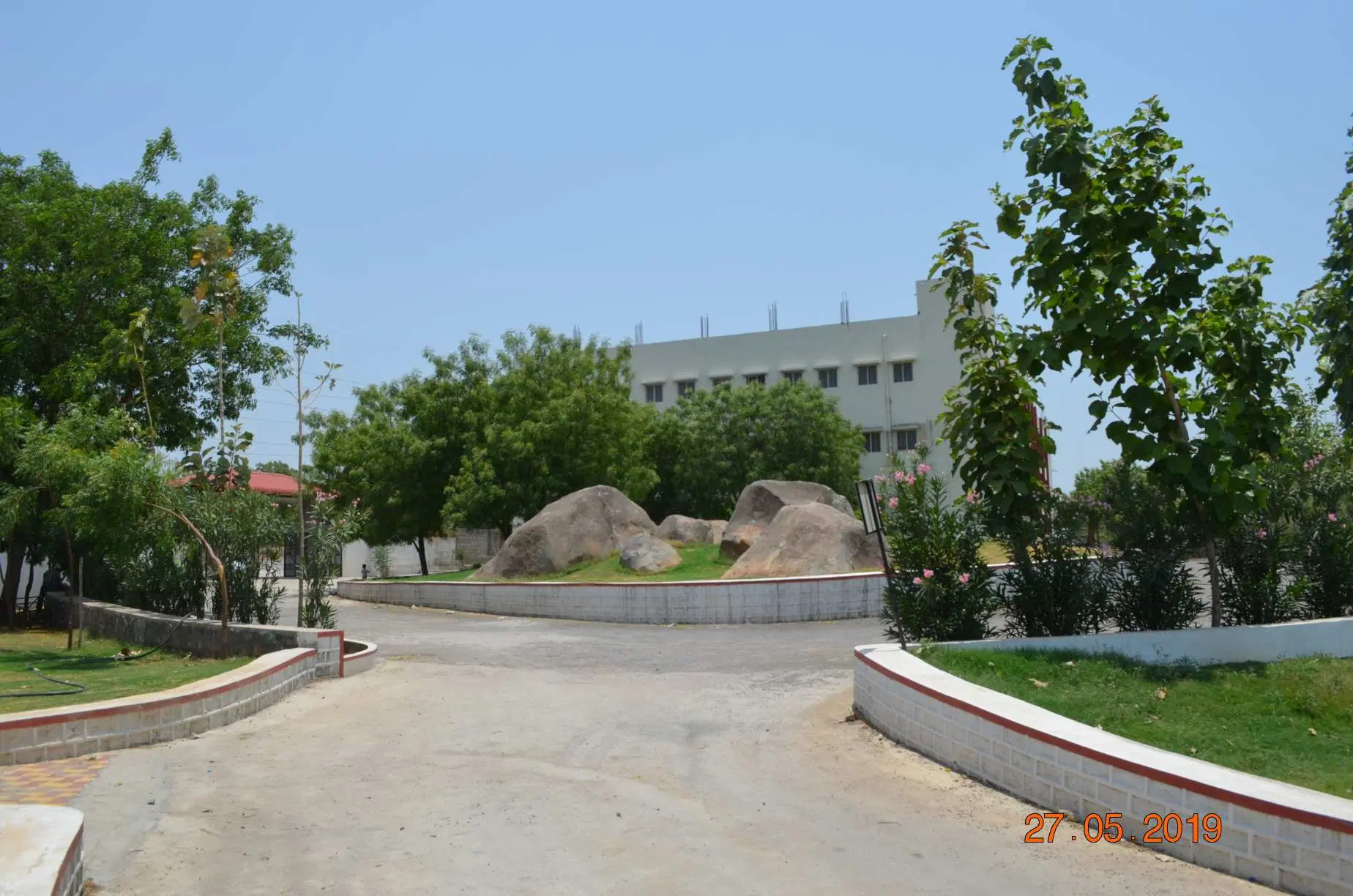 keshav-memorial-engineering-college-kmec_001.jpg