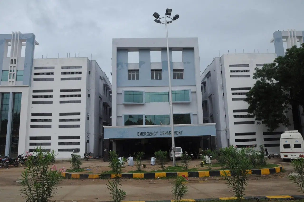 rajiv-gandhi-institute-of-medical-sciences-rims_001.jpeg