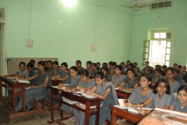 sunderwati-mahila-college_001.jpg