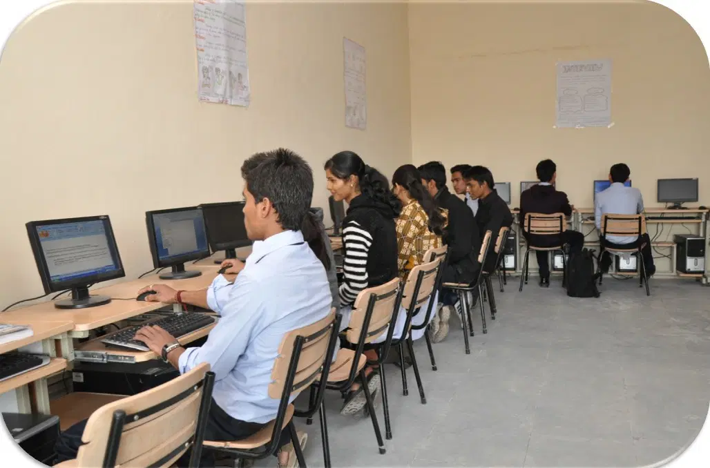 shreejee-institute-of-technology-and-management_001.jpg