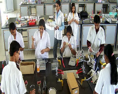 ashok-and-rita-patel-institute-of-integrated-study-and-research-in-biotechnology-and-allied-science-aribas_001.jpg