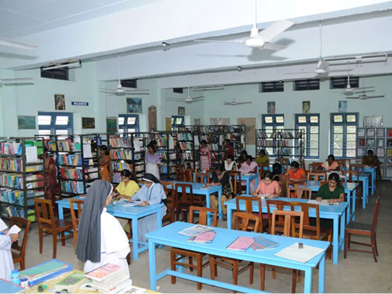 bishop-kurialacherry-college-for-women_001.jpg
