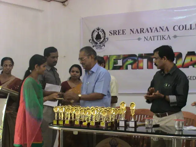 sree-narayana-college-nattika_001.jpg