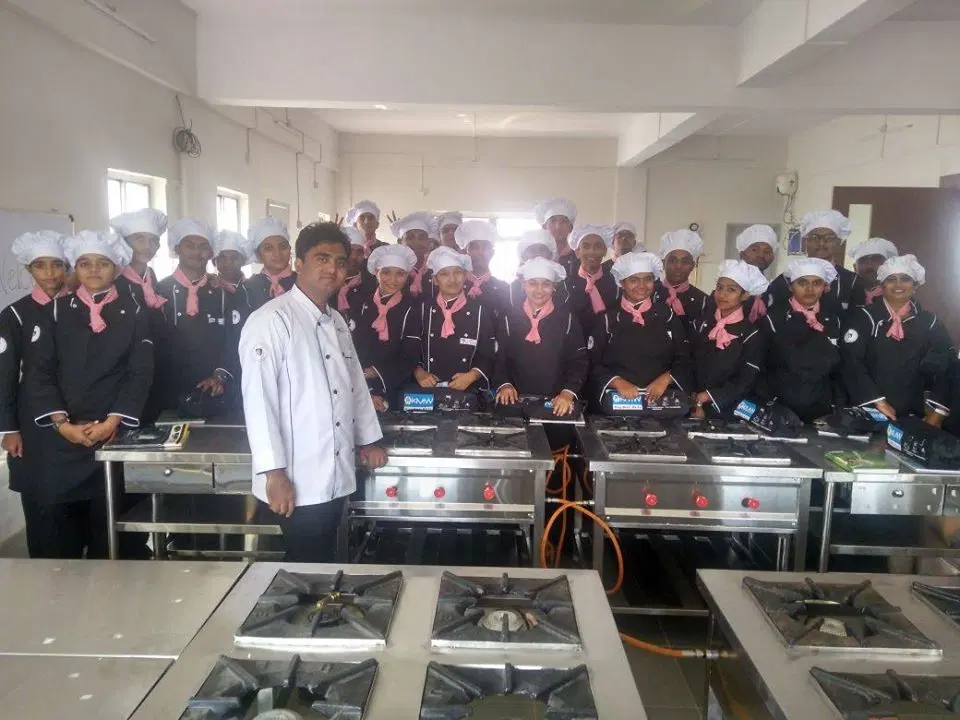 dy-patil-school-of-hospitality_001.jpg
