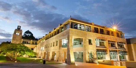 Bond Business School