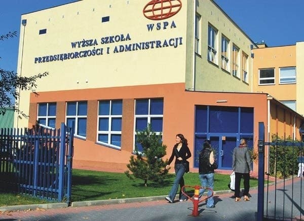 The University College of Enterprise and Administration