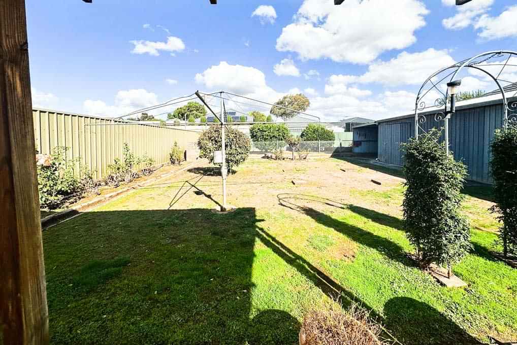 Room in a 4 Bedroom Apartment, 52 Cresdee Road, Campbelltown, City of Campbelltown, 5074 - 5