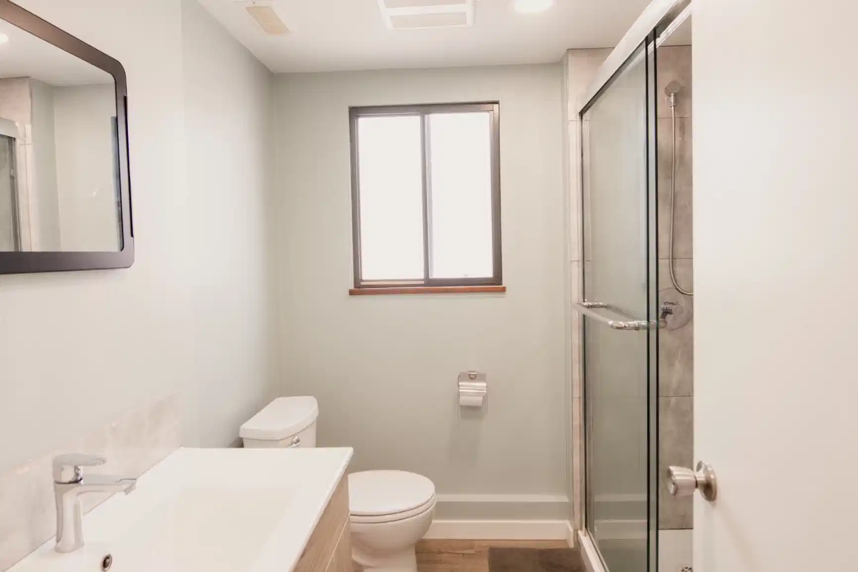 2577 E 43rd Ave, Vancouver - 3