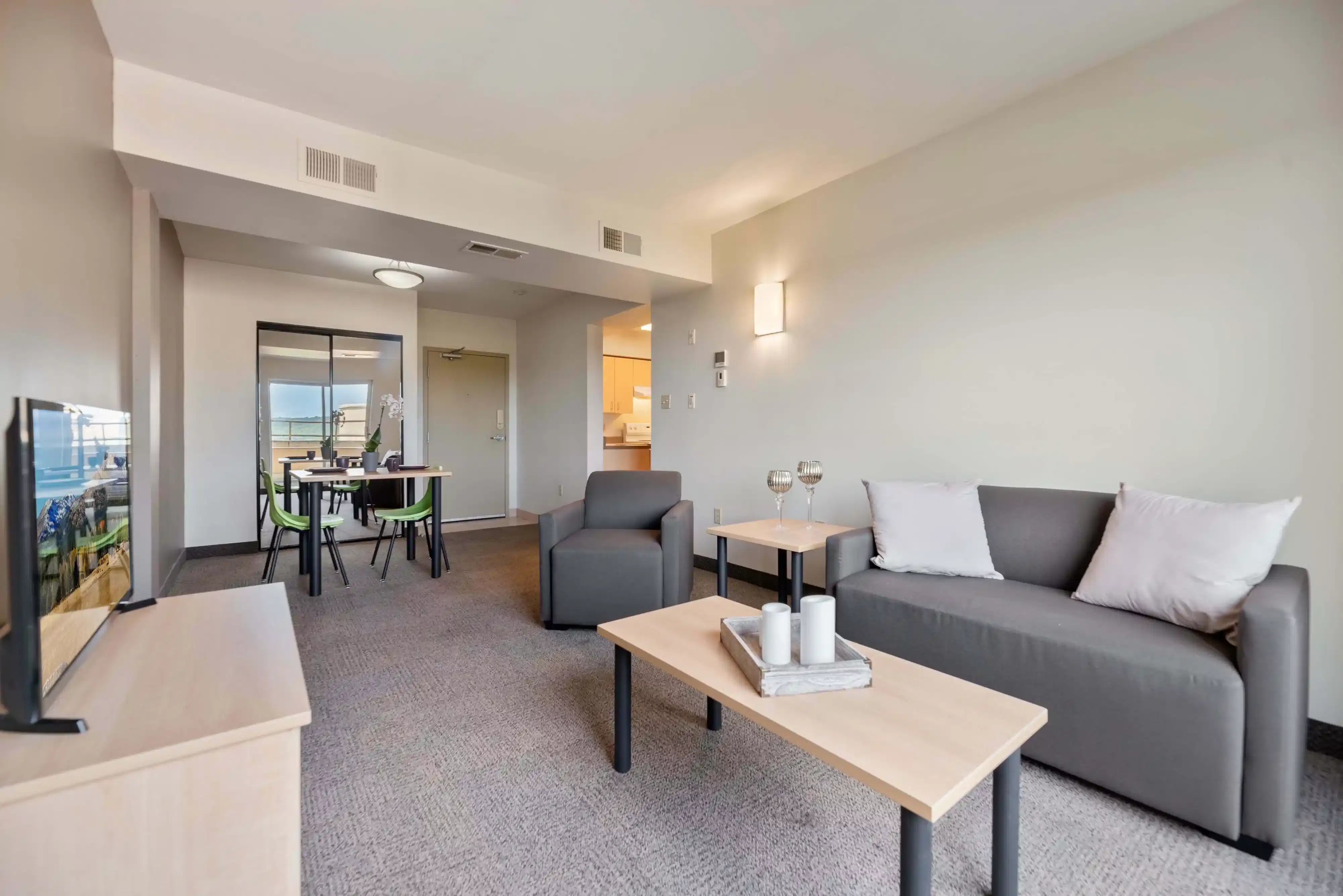 West Village Suites, Hamilton - 4