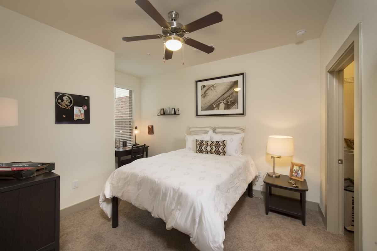 Saga Tallahassee, Tallahassee - 1