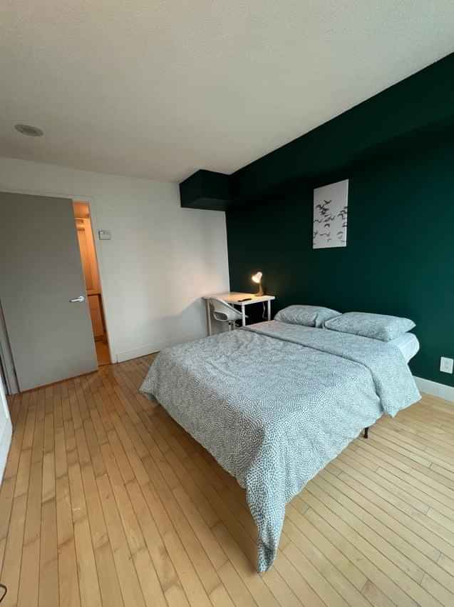 Front St & Spadina Ave, Toronto - 1