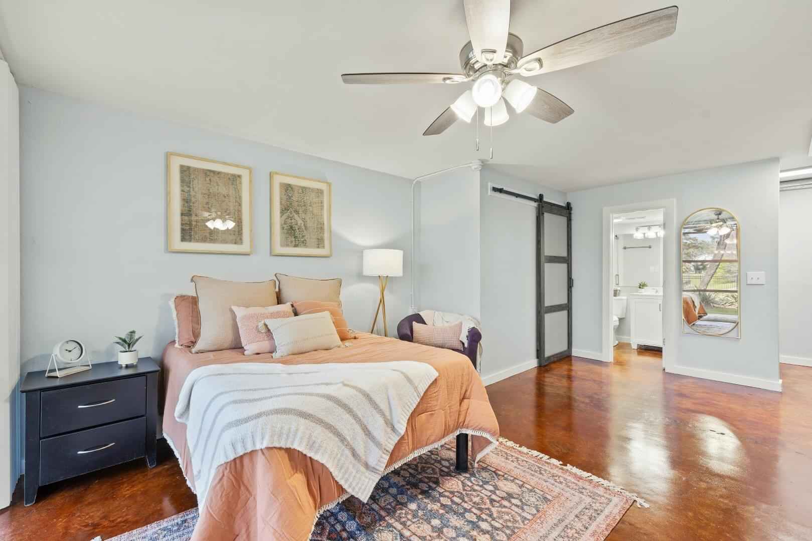 University Lofts, Tallahassee - 1