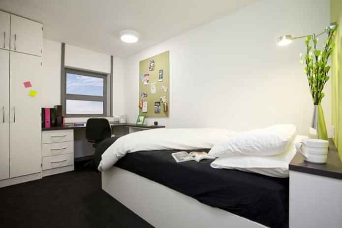 Russell View, Nottingham - 3