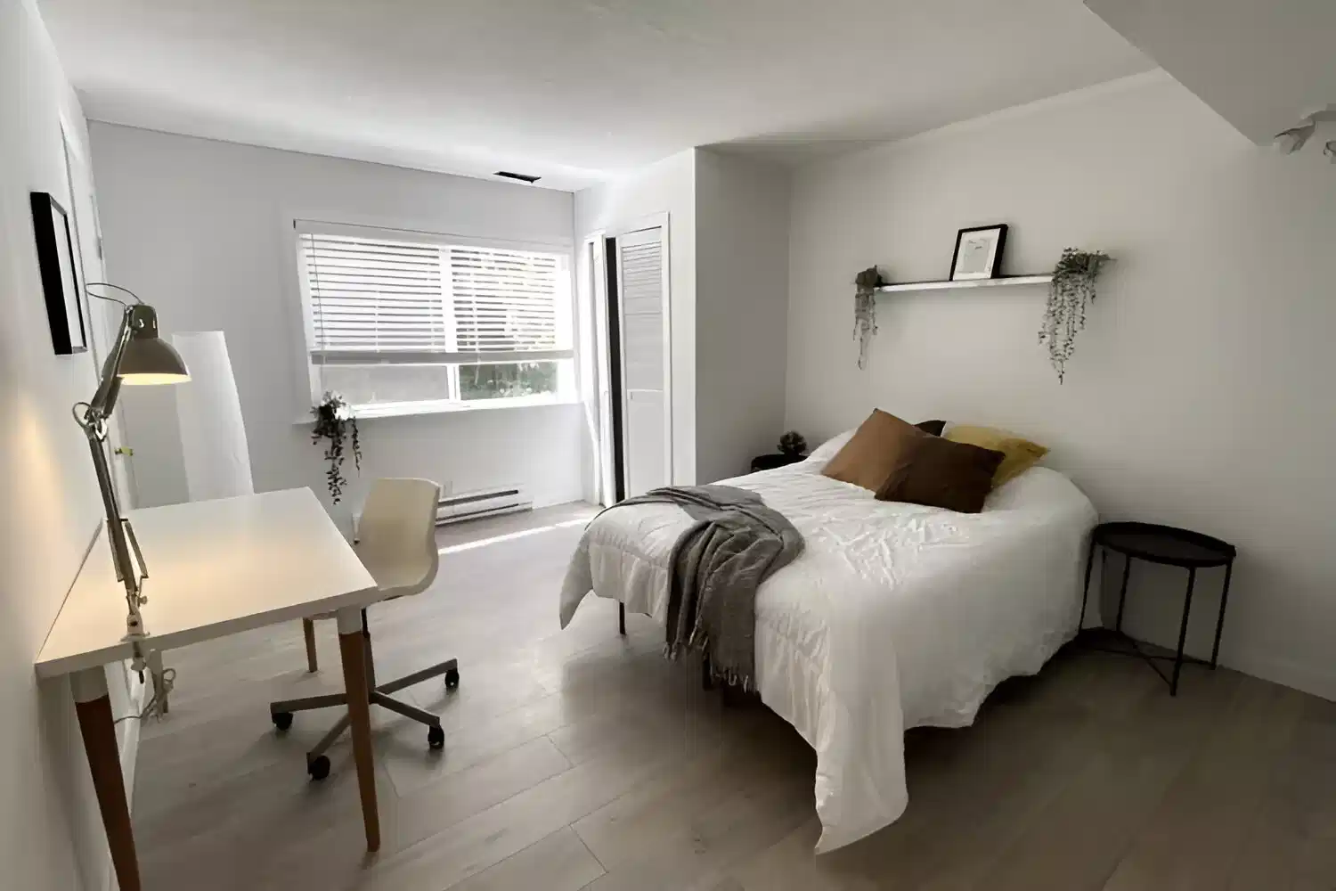 1177 15th St East, Vancouver - 1