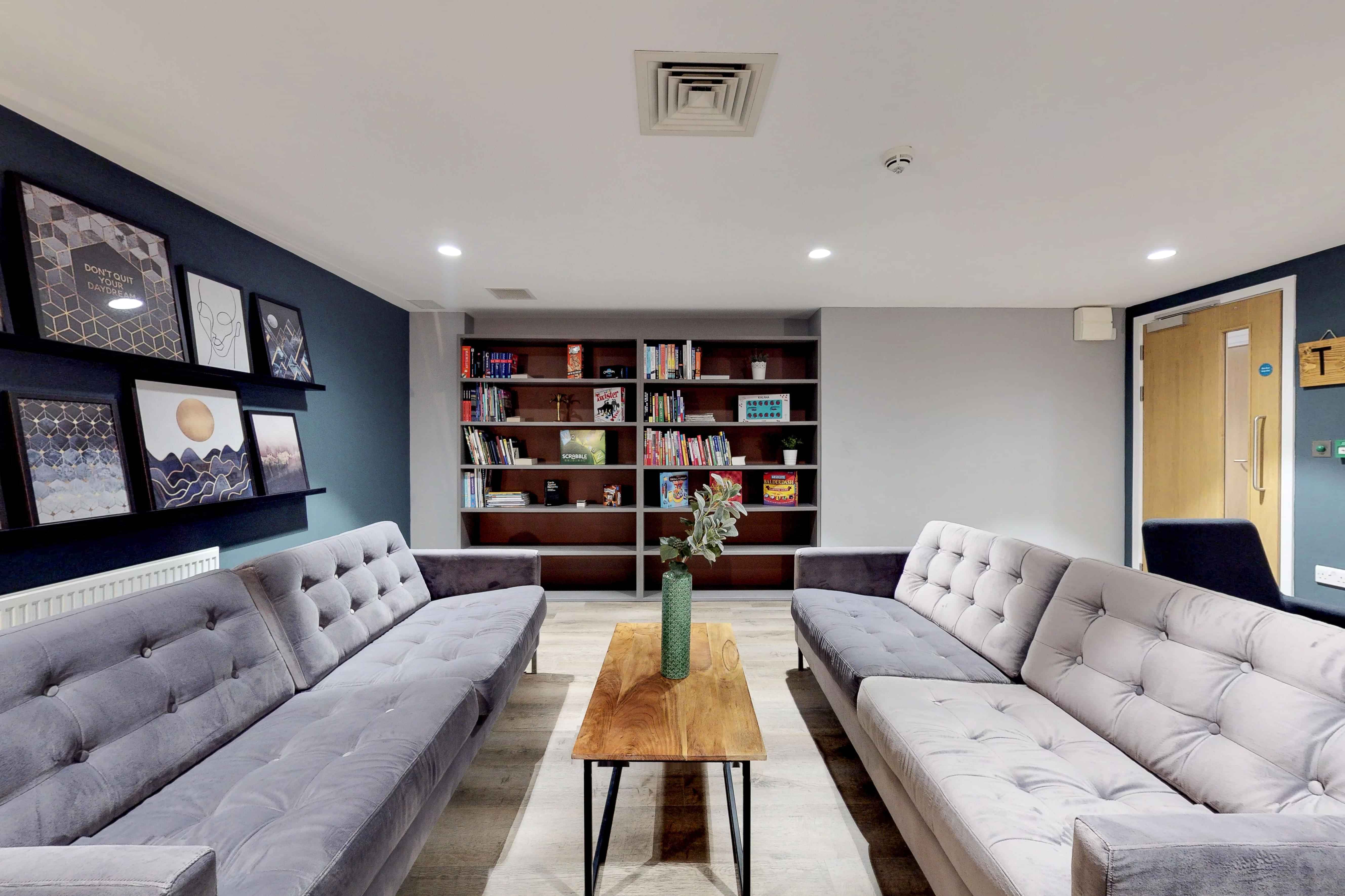 St James, Glasgow - 5