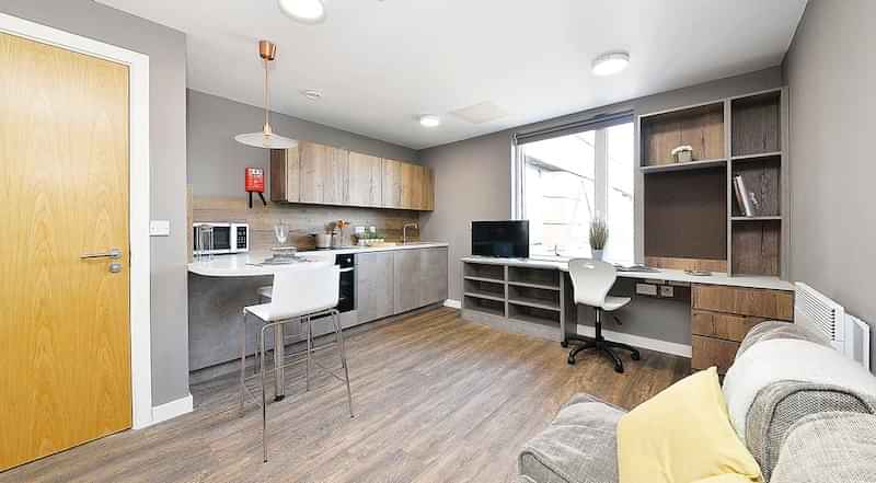 800 Bristol Road, Birmingham - 3