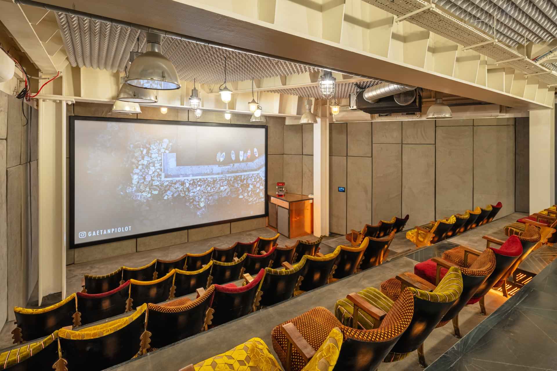 On Campus The Stay Club, London - 2