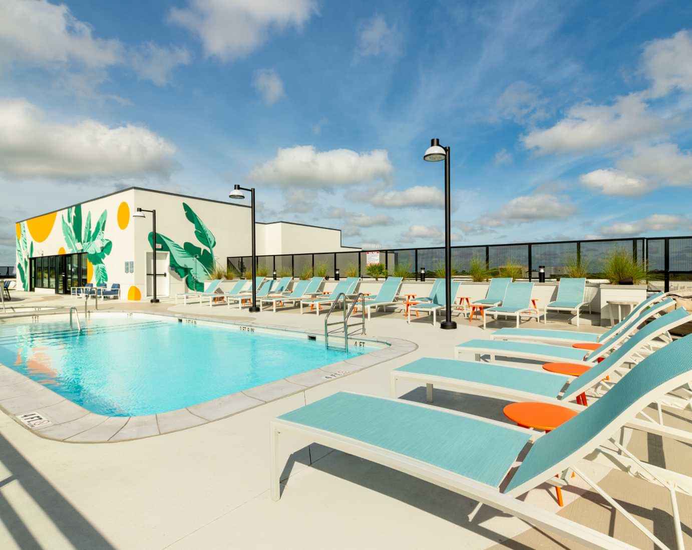 Hub on Campus Gainesville  3rd Ave, Gainesville  - 5