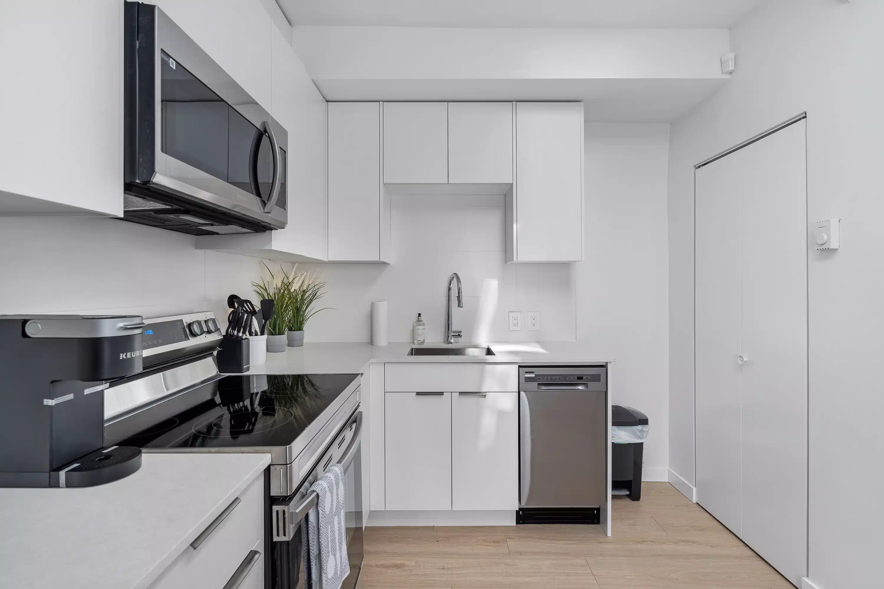 1169 Granville St, Vancouver - 2