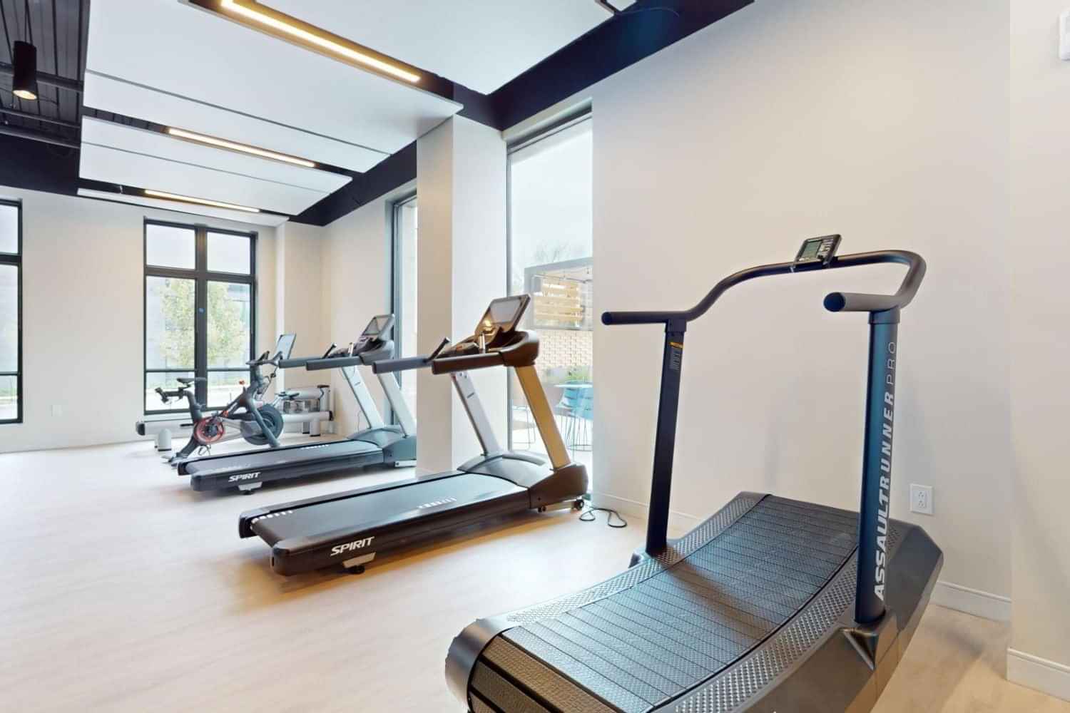 Westover At The Crosswalks, Kansas City - 4