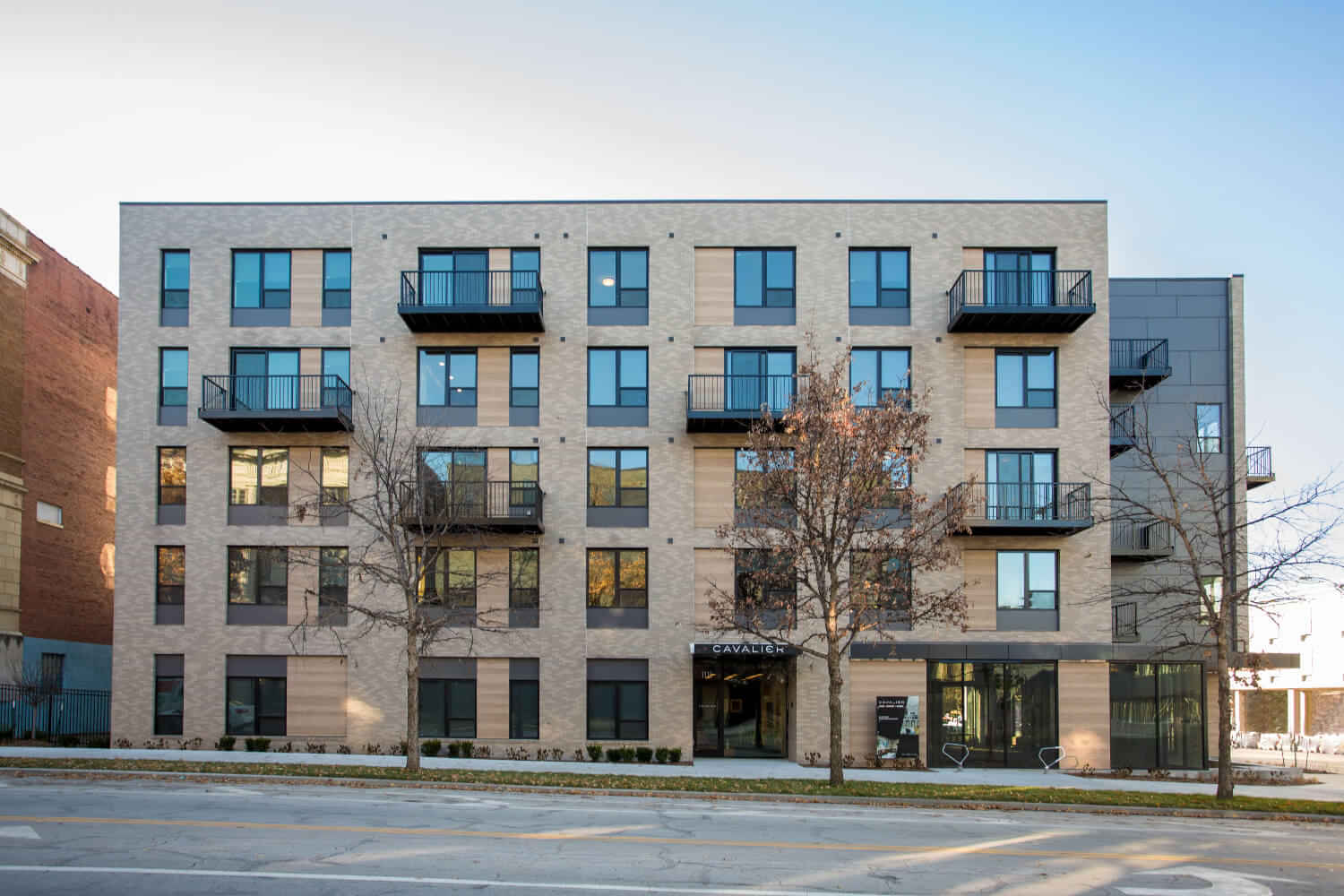 Cavalier At The Crosswalks, Kansas City - 3