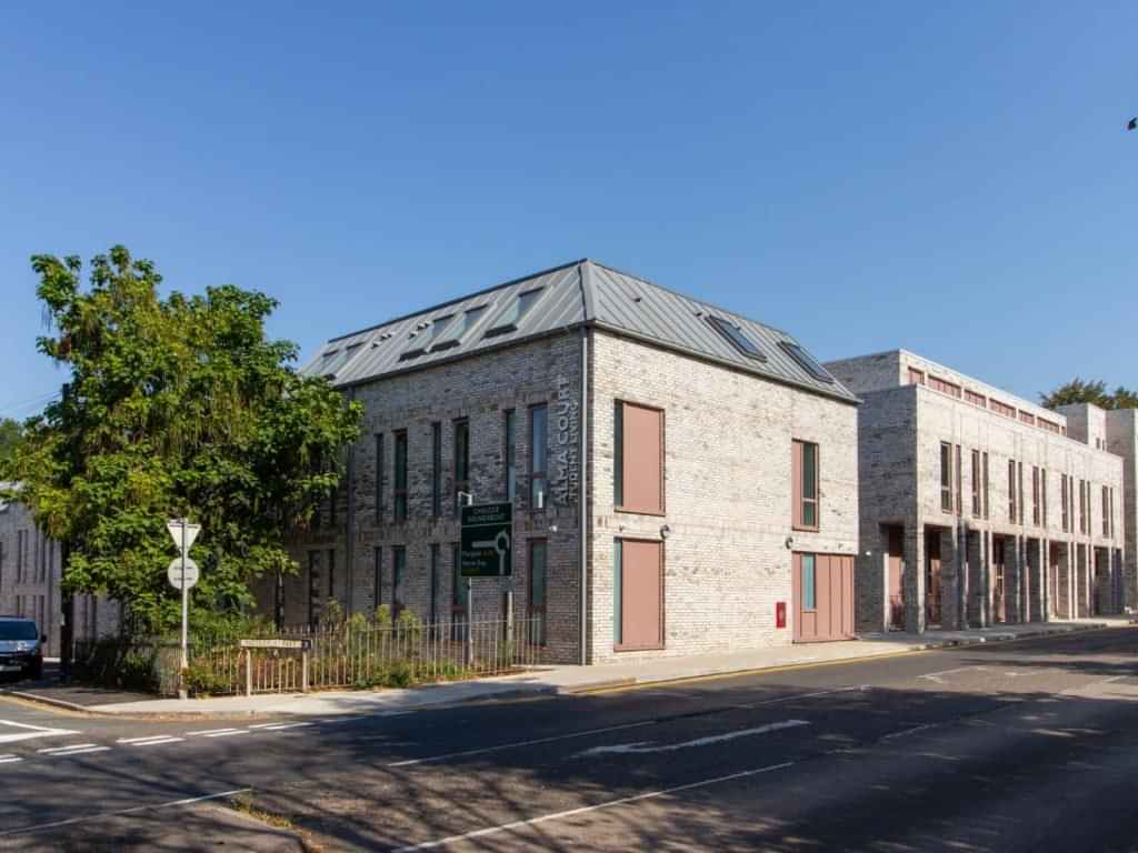 Alma Court, Canterbury - 2