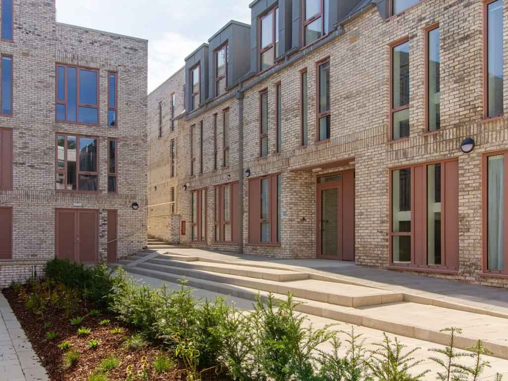 Alma Court, Canterbury - 5