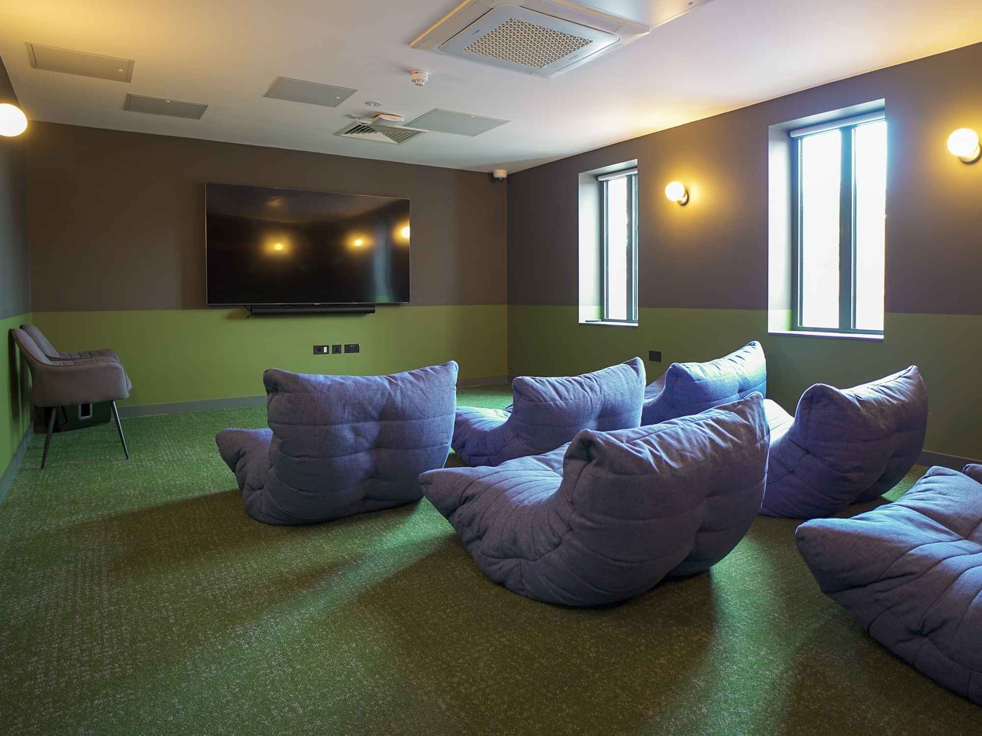 Straits Garden, Egham - 5