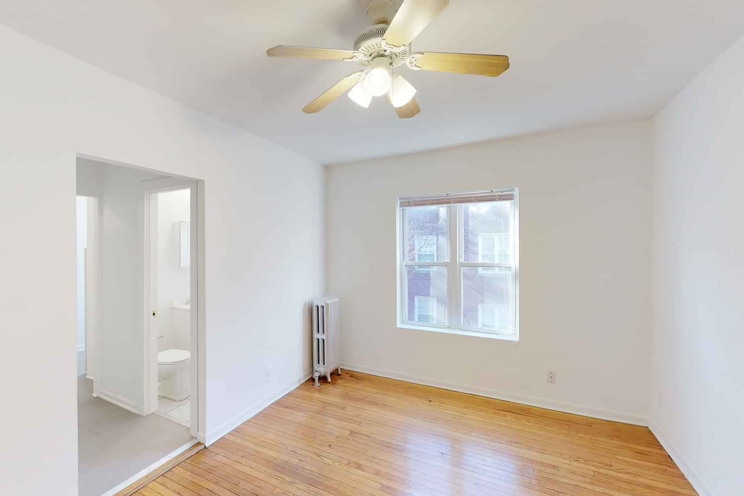 4721 S. Ellis Avenue, Chicago - 1