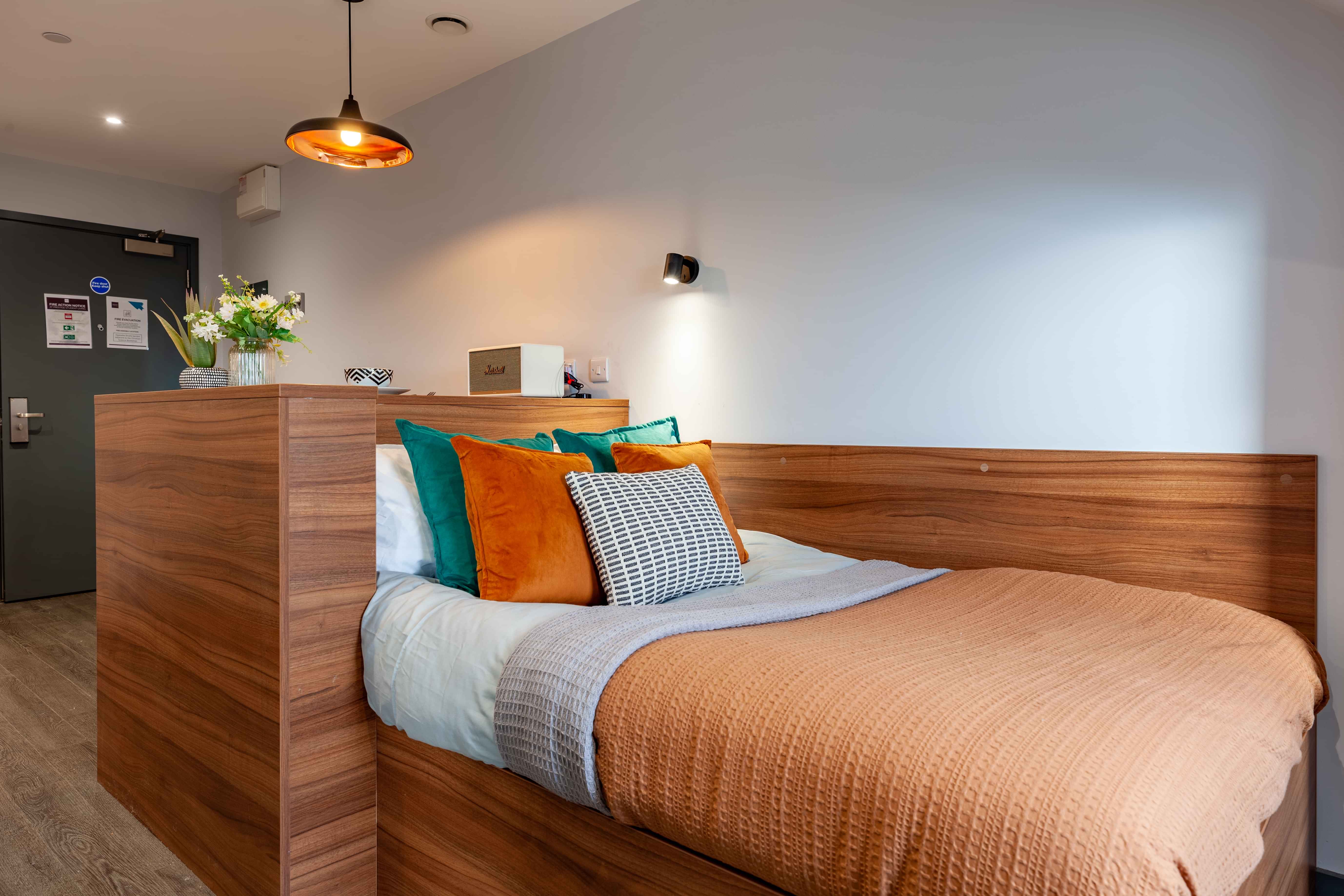 Straits Garden, Egham - 1