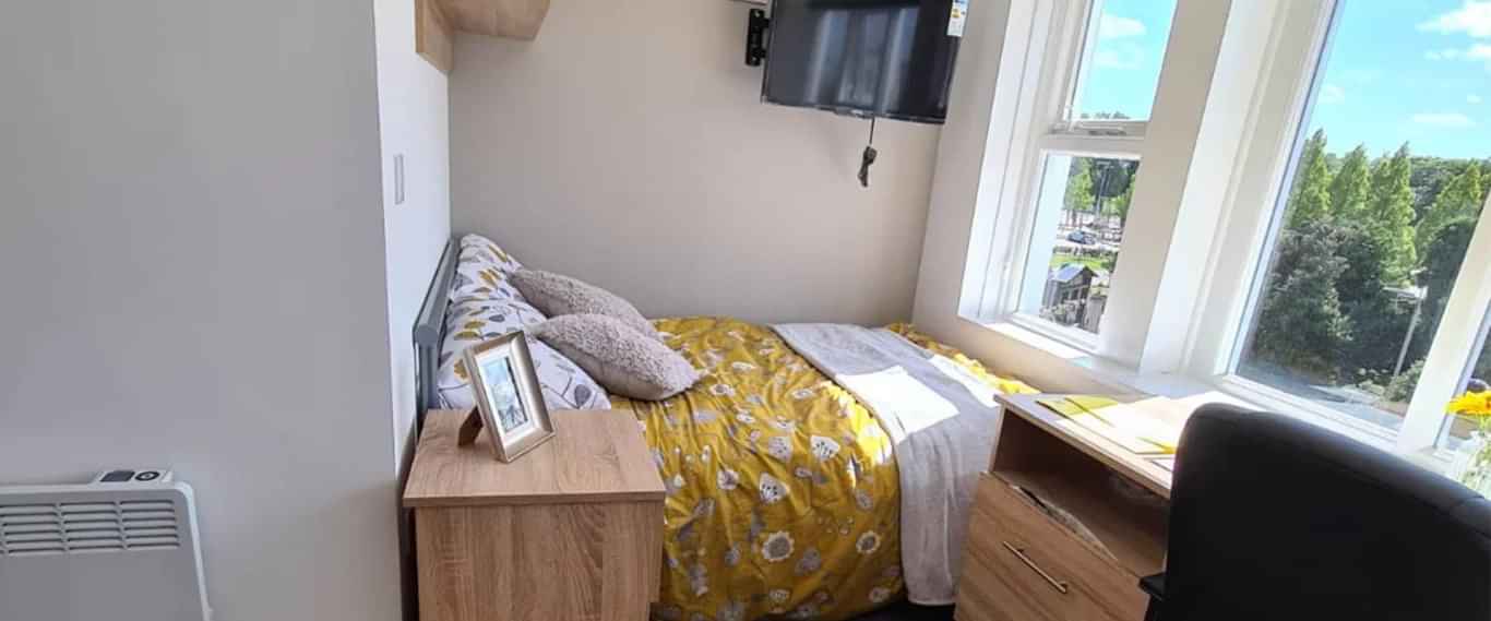 Salisbury Road, Leicester - 1