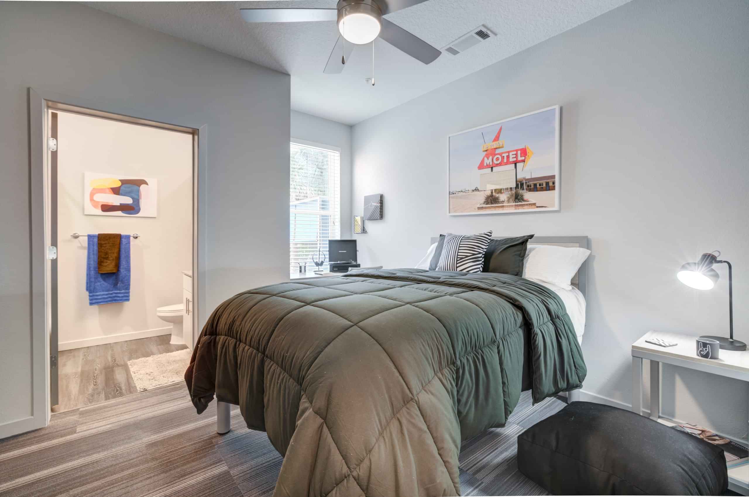 Lark Gainesville, Gainesville - 1