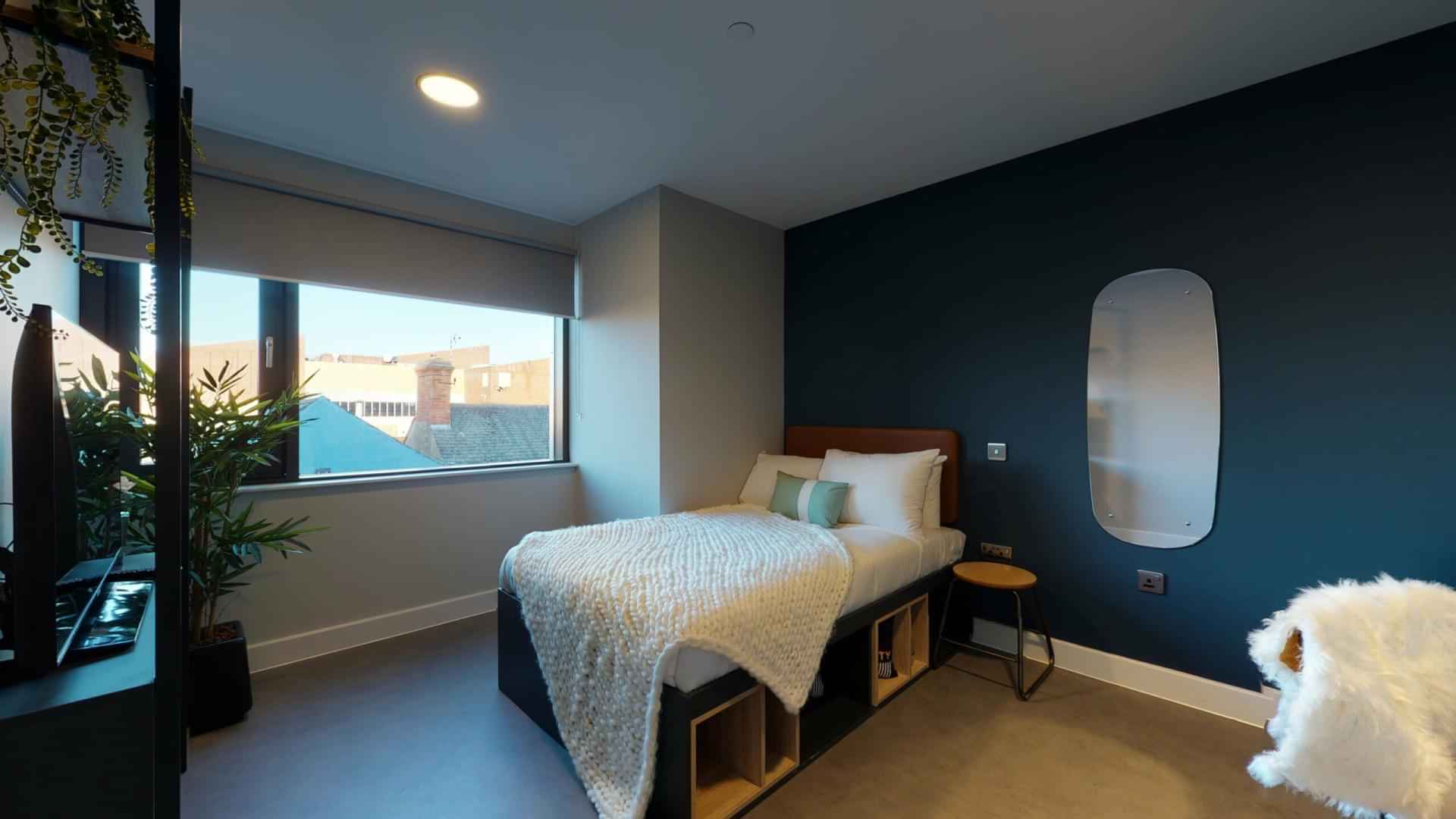 Luxurio, Loughborough - 1