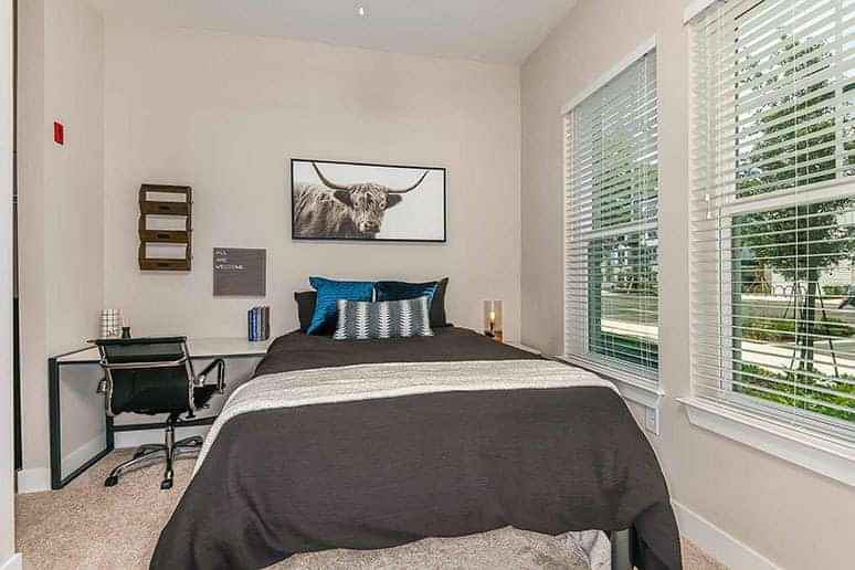 Aero on 24th, Gainesville - 1