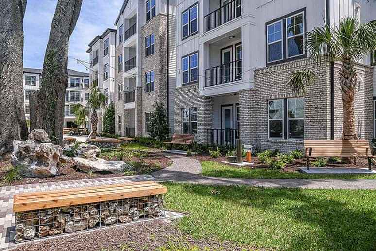 Aero on 24th, Gainesville - 3