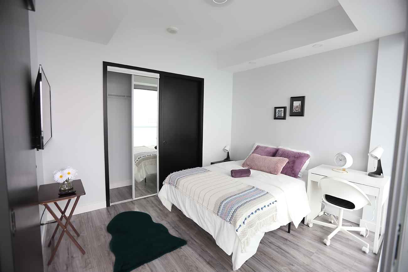 Liwinco M5V 1C1, Toronto - 2