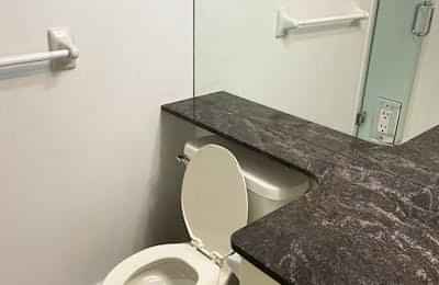 Liwinco Bloor East, Toronto - 3