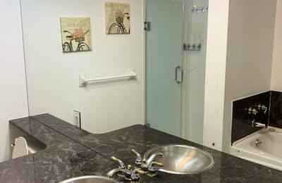 Liwinco Bloor East, Toronto - 4