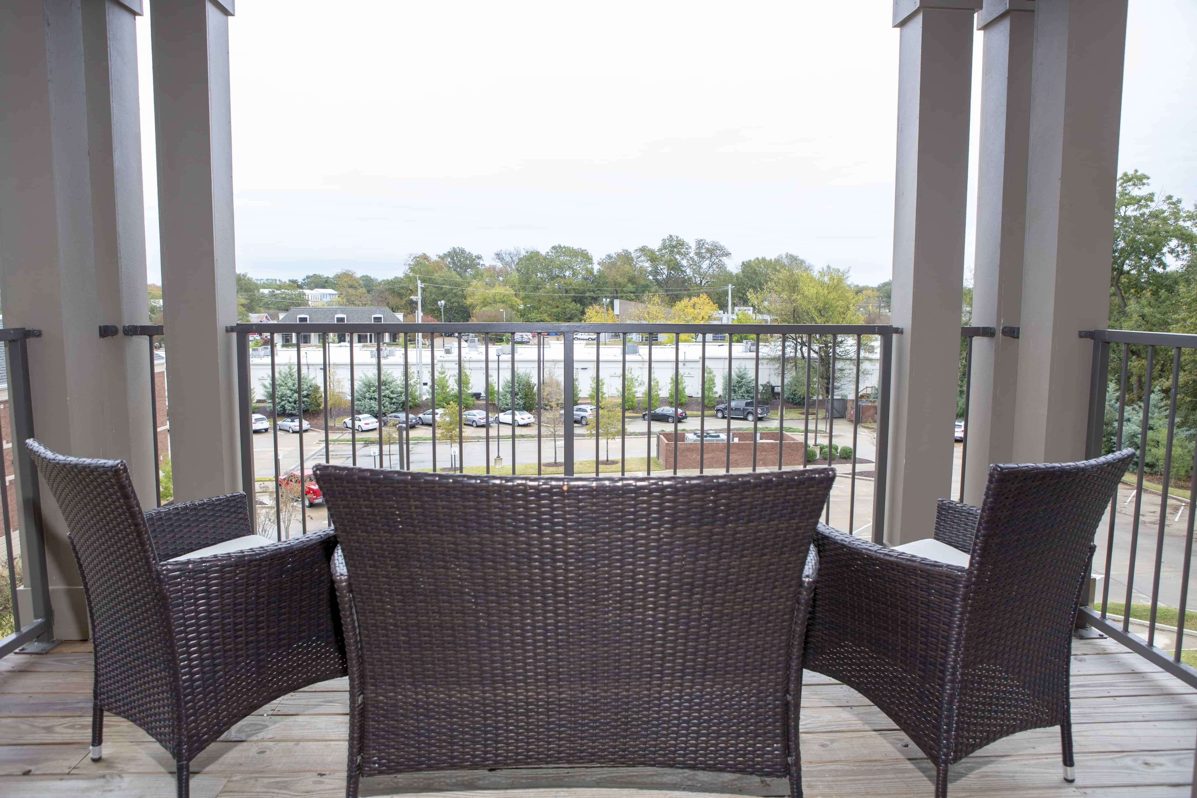 The Balcony, Starkville - 5