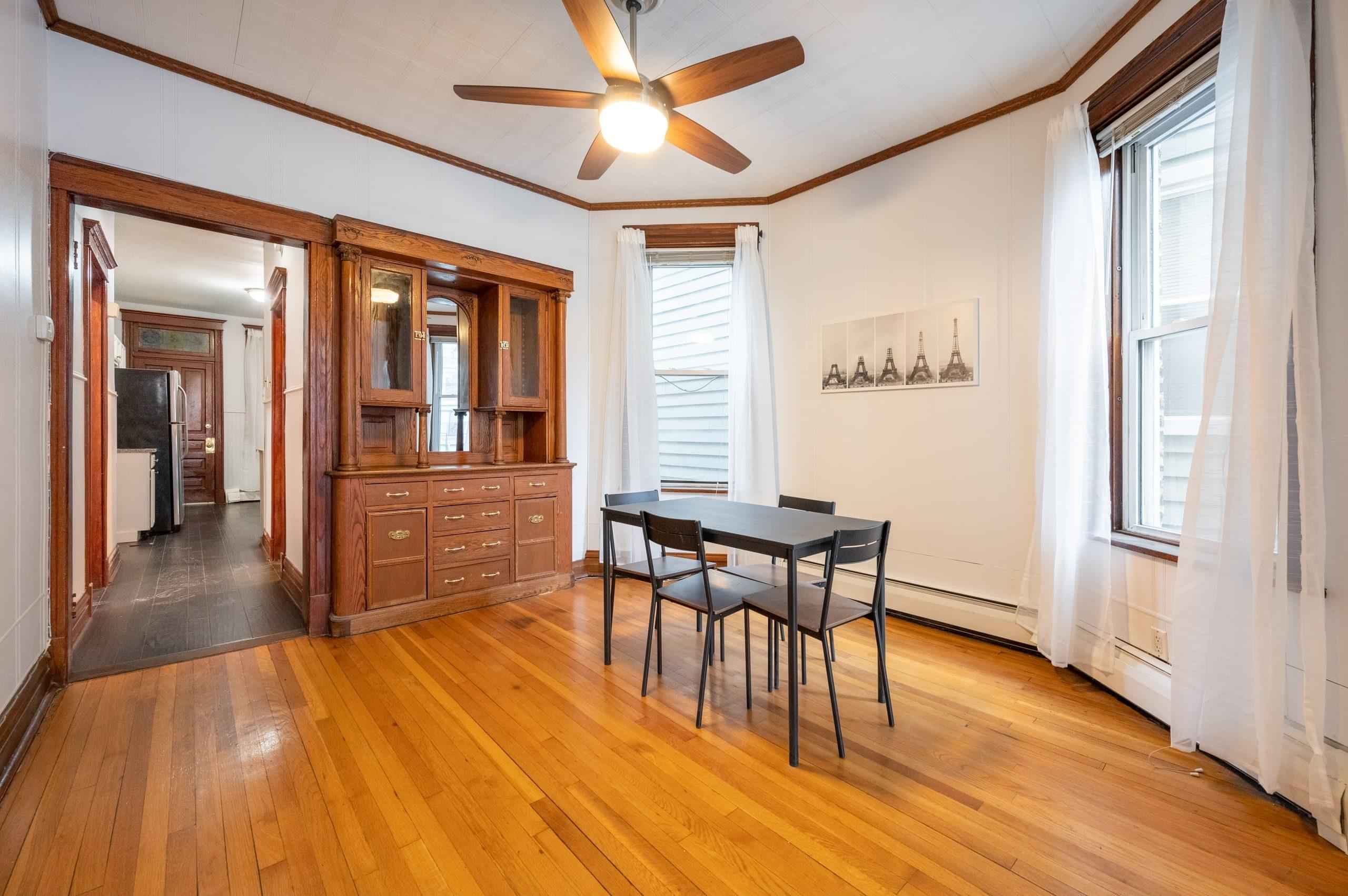 June Homes 60618, Chicago - 3