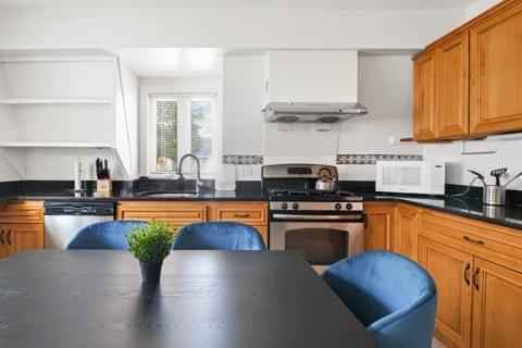 June Homes 02134, Boston - 3