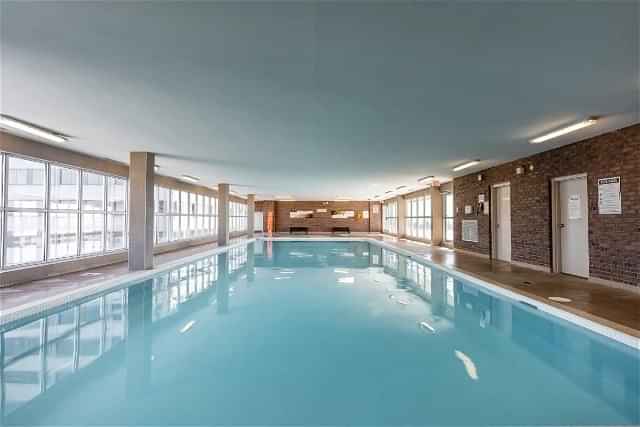 Pearson Housing 411 Duplex Ave, Toronto - 2