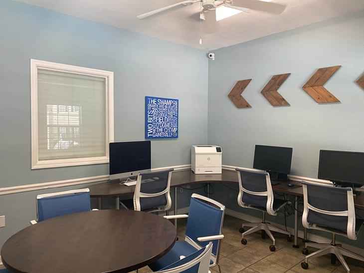 University Club Apartments, Gainesville - 2