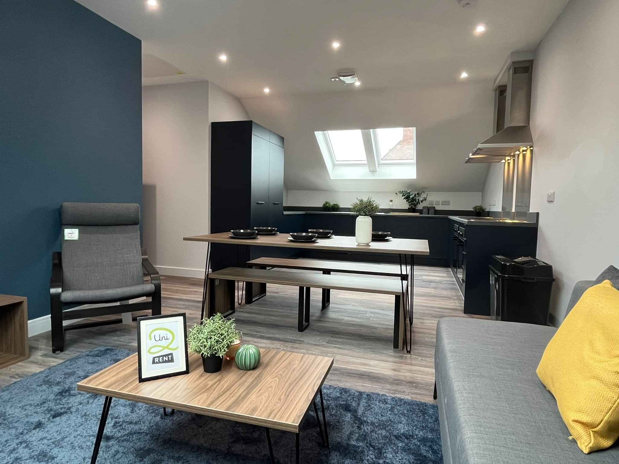 Commercial Point, Nottingham - 3