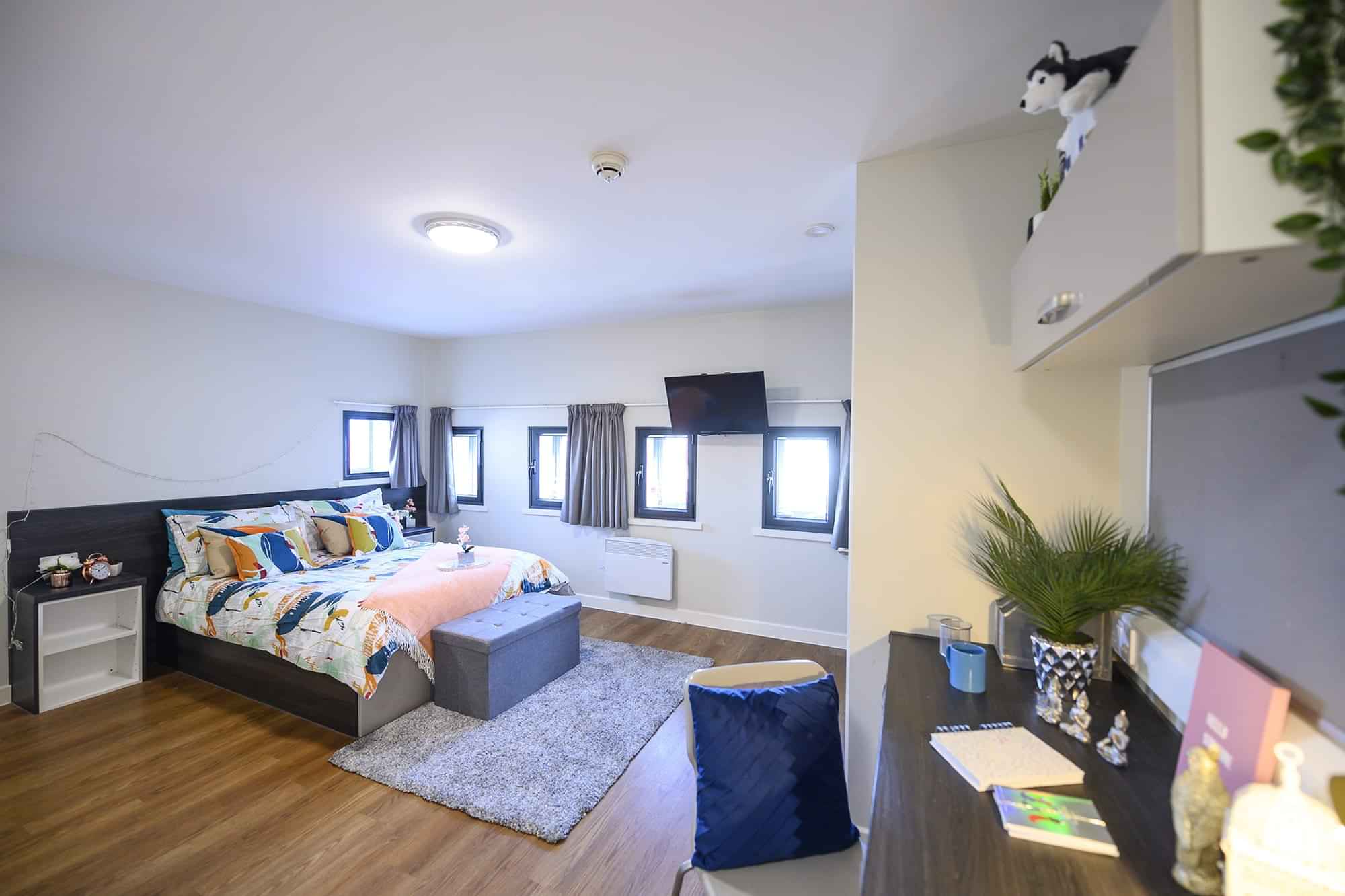 Burgess House, Newcastle - 1