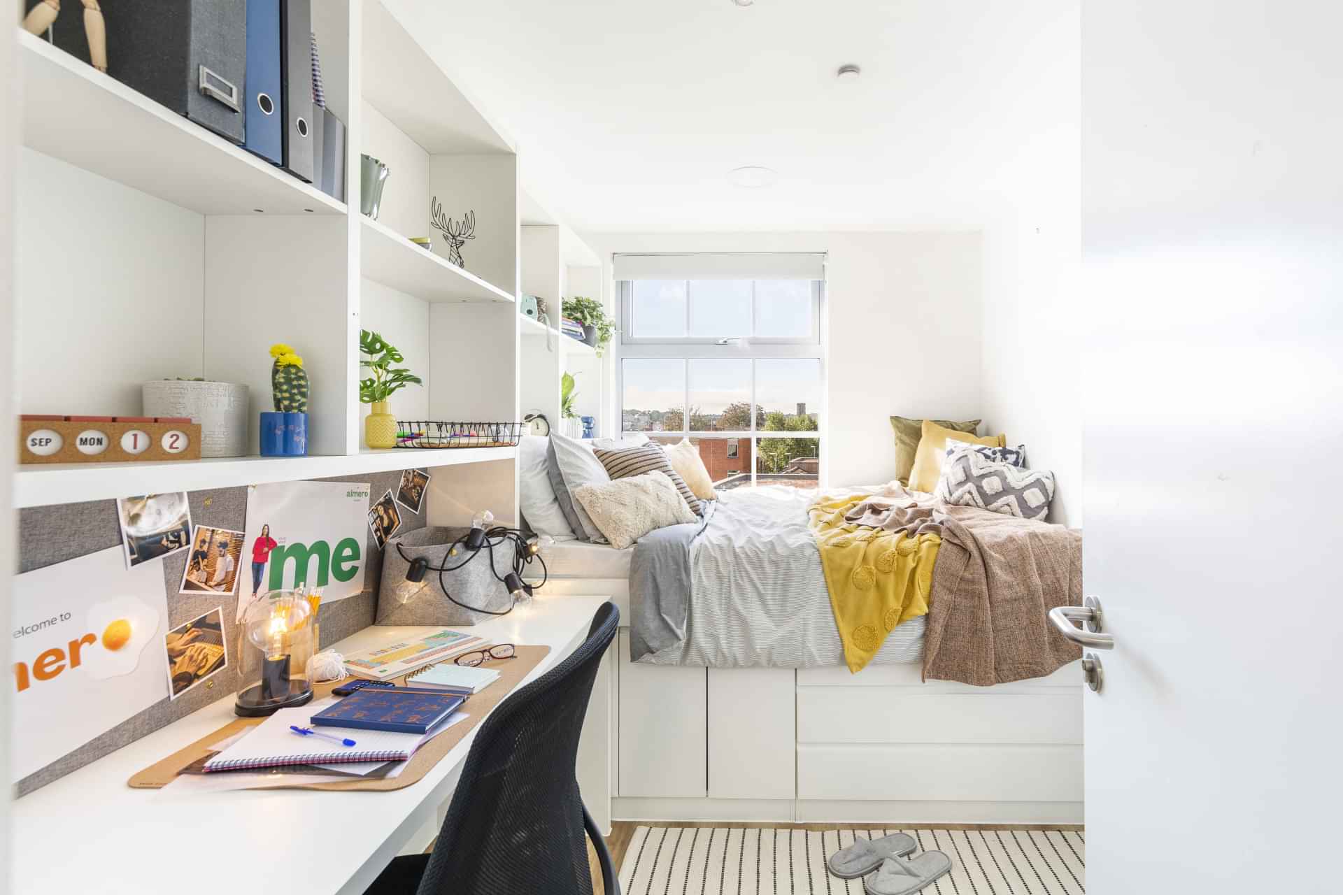 Tamarillo House, Bristol - 1