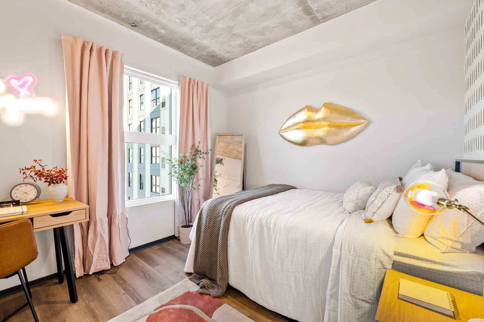 The Dean Reno, Reno - 1